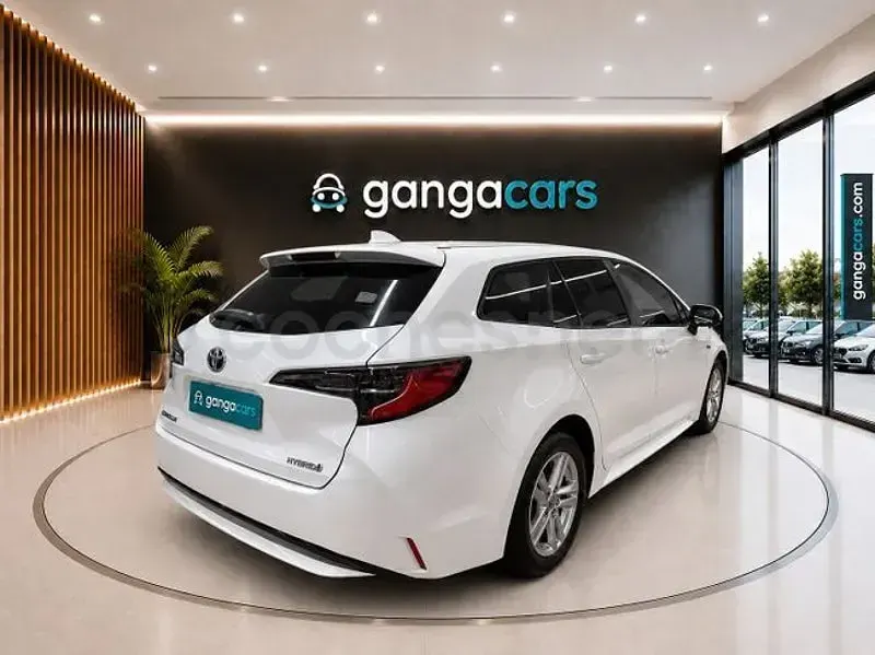 Usado Toyota Corolla Active 122 CV (89 kW) 2021 Blanco Familiar