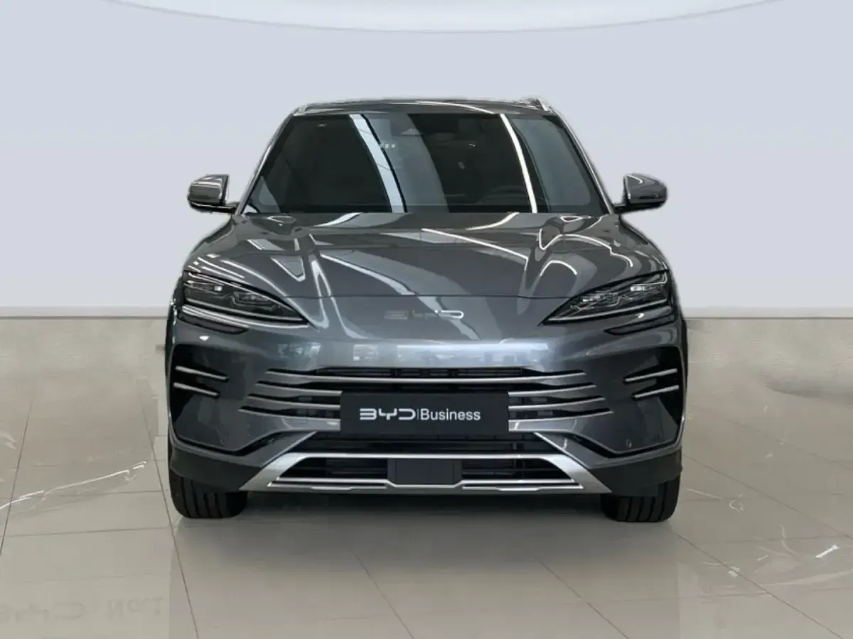 Usado BYD Seal U Boost 218 CV (160 kW) 2025 Gris SUV