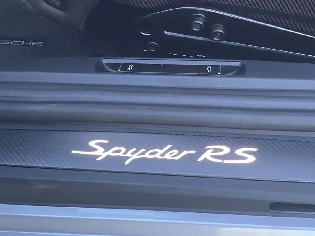Usado Porsche 718 500 CV (367 kW) 2024 Plateado Coupe