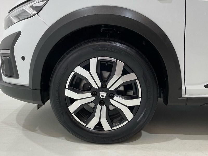 Usado Dacia Sandero Comfort 91 CV (66 kW) 2022 Blanco Berlina