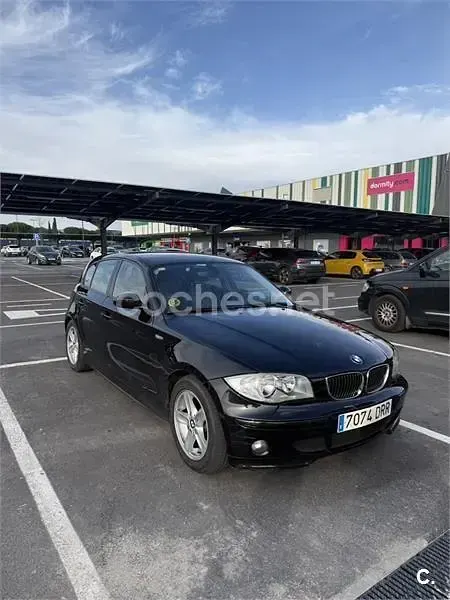 Usado BMW 120 163 CV (119 kW) 2005 Negro Utilitario
