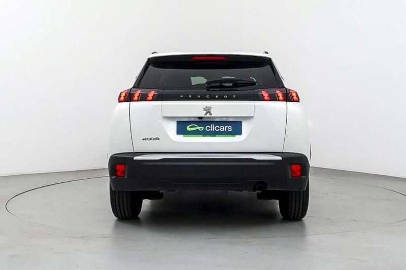 Usado Peugeot 2008 Active 101 CV (74 kW) 2021 Blanco SUV