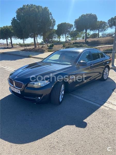 Usado BMW 530 235 CV (172 kW) 2010 Gris / plata Berlina