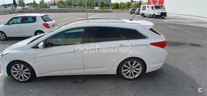 Usado Hyundai i40 136 CV (100 kW) 2013 Blanco Familiar