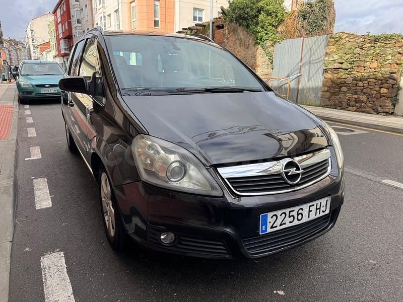 Usado Opel Zafira Cosmo 150 CV (110 kW) 2007 Negro Monovolumen