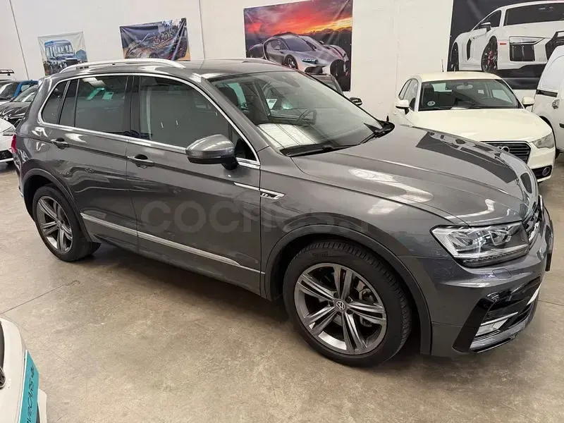 Usado VW Tiguan Sportline 240 CV (176 kW) 2017 Gris / plata SUV