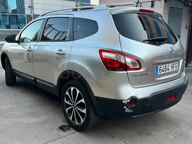 Usado Nissan Qashqai +2 360º 110 CV (80 kW) 2011 Gris / plata SUV