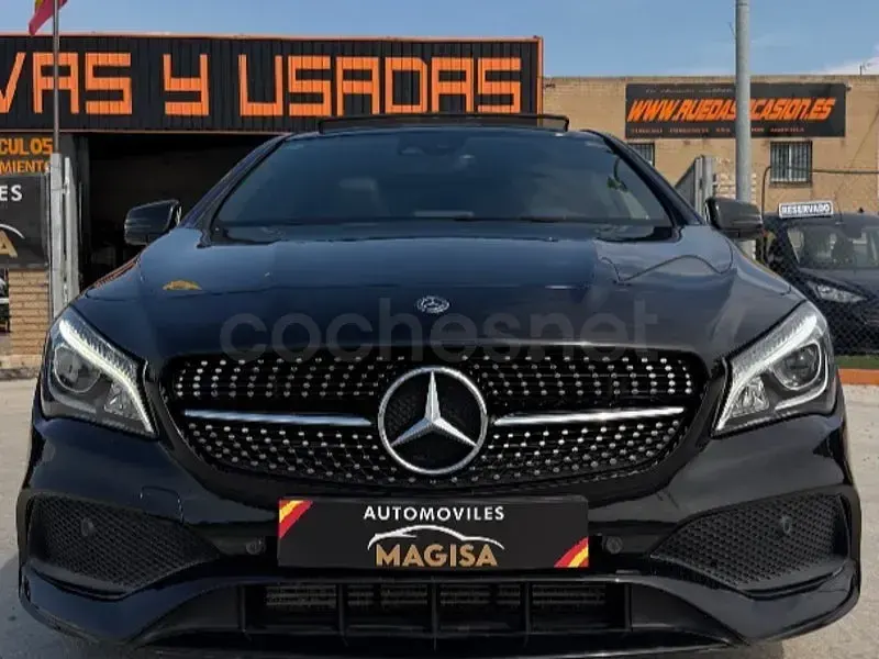 Usado Mercedes CLA180 122 CV (89 kW) 2018 Negro Coupe