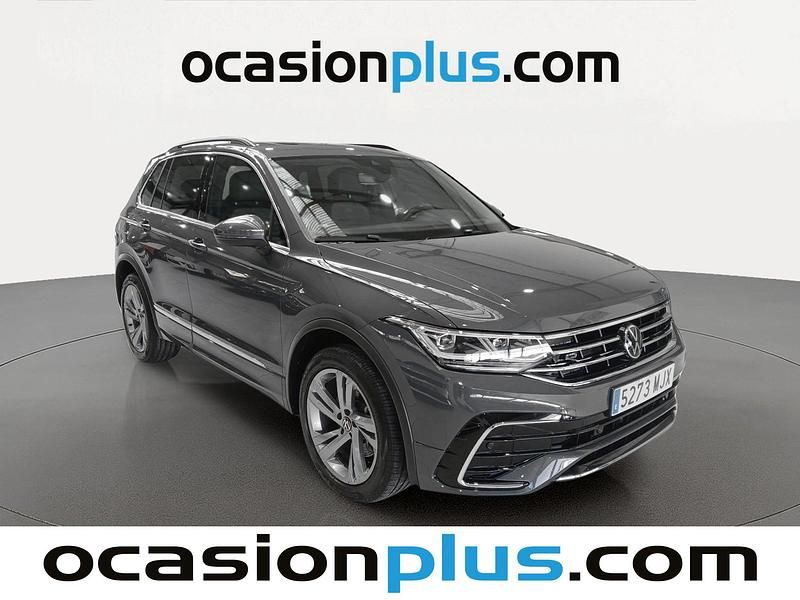 Usado VW Tiguan R-line 245 CV (180 kW) 2023 Gris SUV