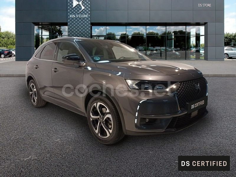 Usado DS Automobiles DS7 Crossback Grand Chic 180 CV (132 kW) 2020 Gris / plata SUV