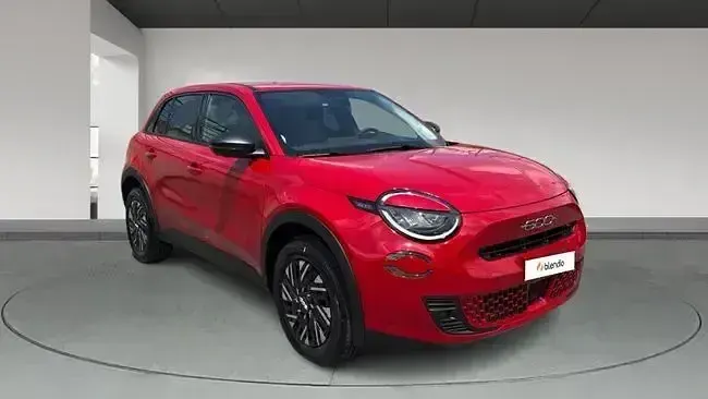 Nuevo Fiat 600 100 CV (73 kW) 2026 Rojo SUV