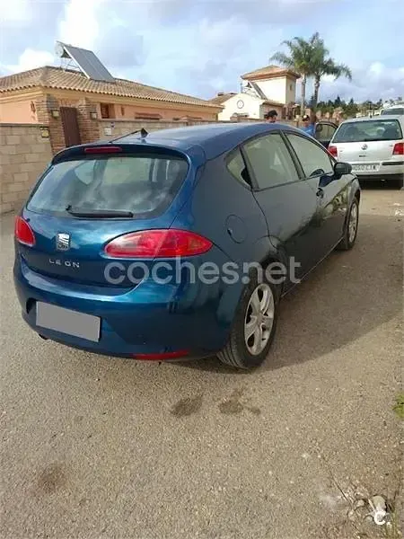 Usado Seat Leon Ecomotive 105 CV (77 kW) 2008 Azul Utilitario