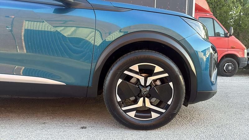 Usado Peugeot 2008 Allure 101 CV (74 kW) 2025 Azul SUV