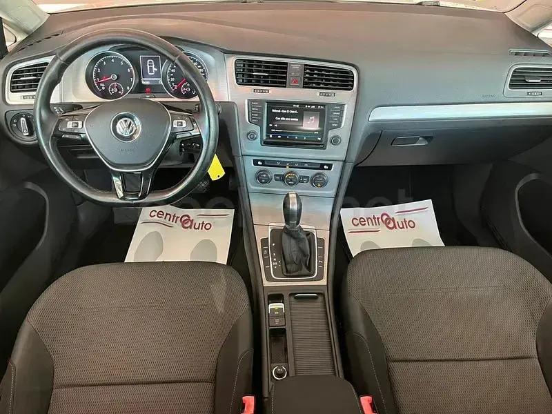 Usado VW Golf VII Advance 125 CV (91 kW) 2017 Blanco Berlina