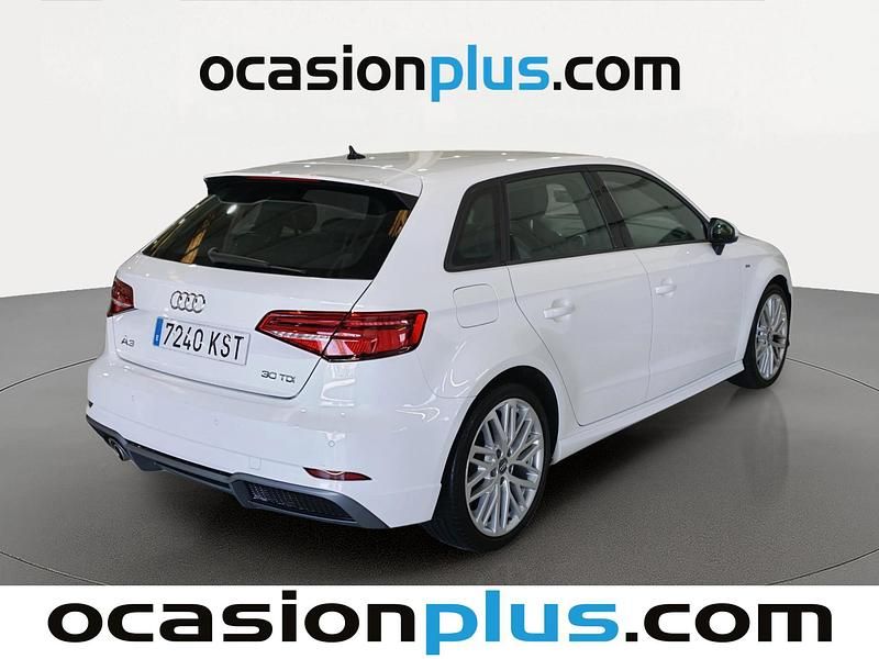 Käytetty Audi A3 S-Line 116 HP (85 kW) 2019 Valkoinen Sedan