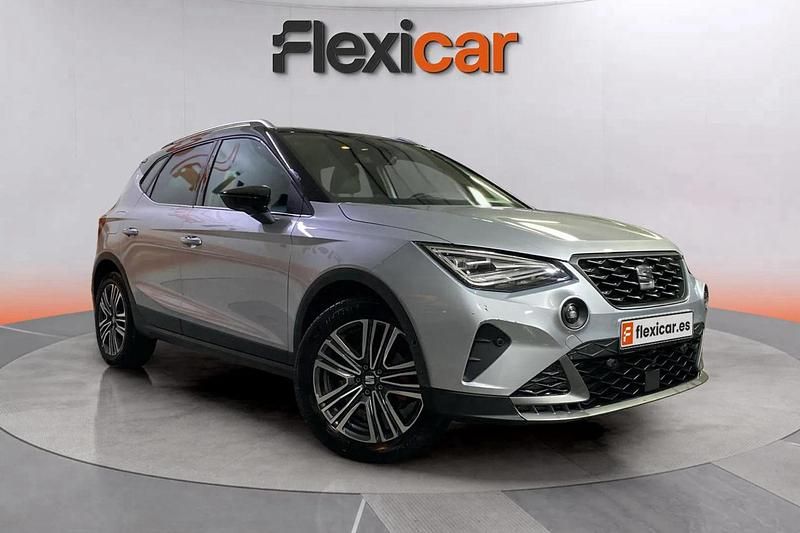 Gris Usado 2024 Seat Arona FR SUV | 16.690 € (Buen precio) - Imagen 1/4