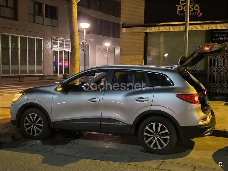 Usado Renault Kadjar Zen 115 CV (84 kW) 2019 Gris / plata SUV