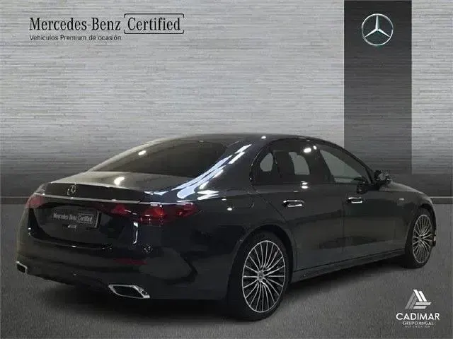 Usado Mercedes E300 313 CV (230 kW) 2024 Gris grafito Berlina