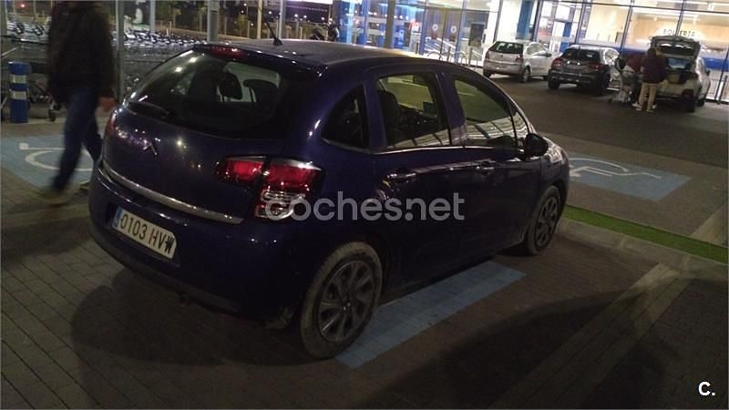 Usado Citroën C3 92 CV (67 kW) 2014 Violeta / lila Berlina