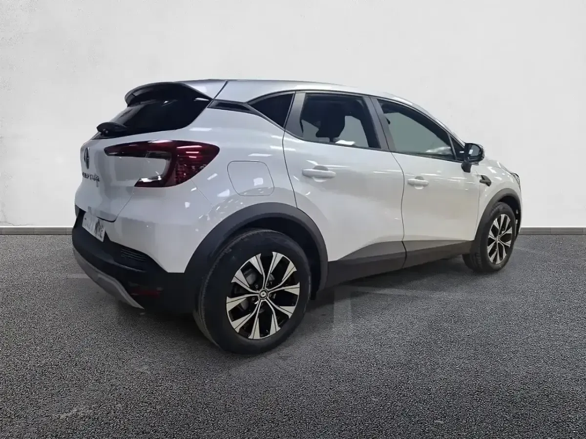 Usado Renault Captur Equilibre 90 CV (66 kW) 2023 Blanco SUV