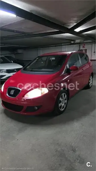 Usado Seat Altea Stylance 140 CV (102 kW) 2004 Rojo Monovolumen