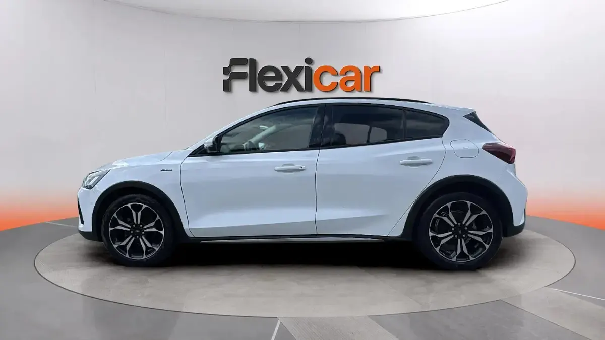 Usado Ford Focus Active 155 CV (114 kW) 2022 Blanco Berlina