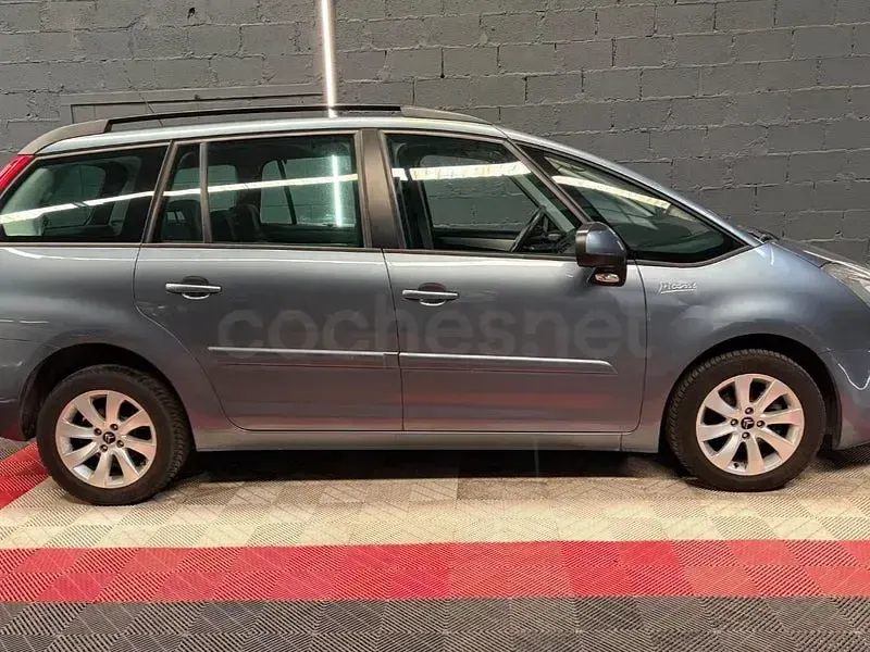 Usado Citroën Grand C4 Picasso Business Class 112 CV (82 kW) 2012 Gris / plata Monovolumen