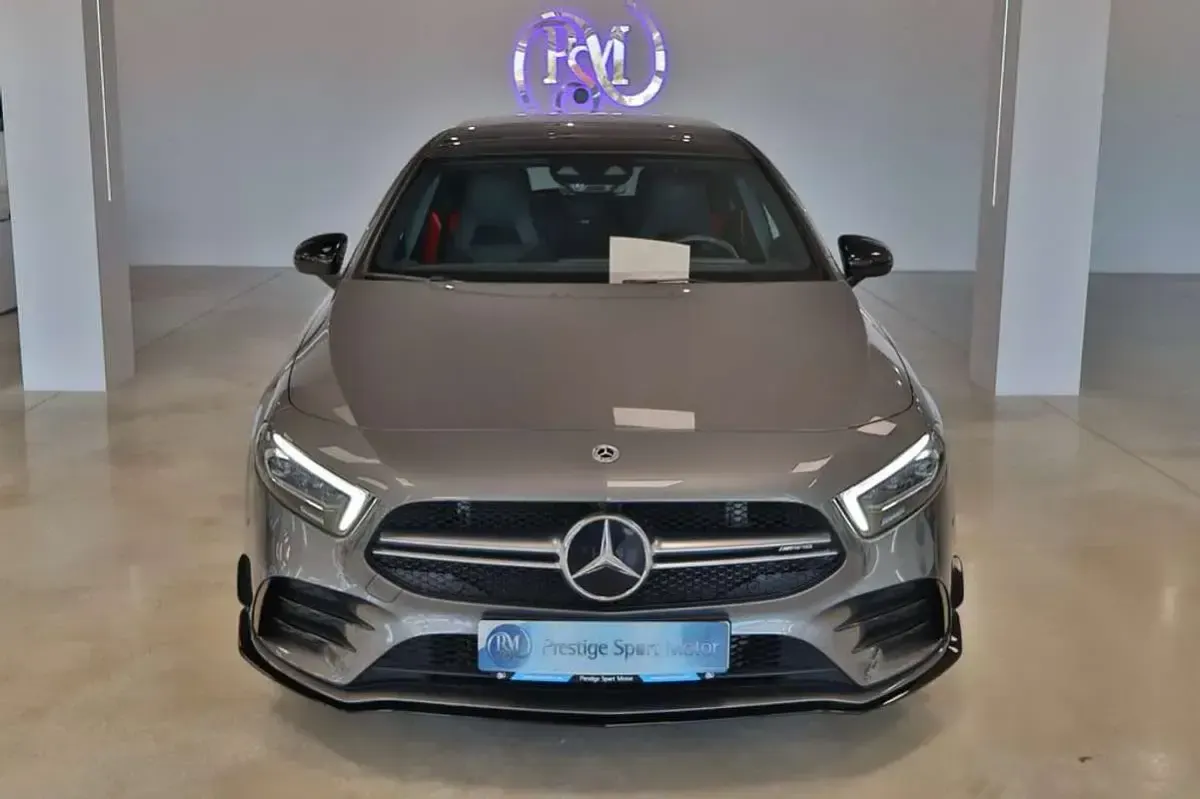 Usado Mercedes A35 AMG AMG 306 CV (225 kW) 2022 Gris Utilitario