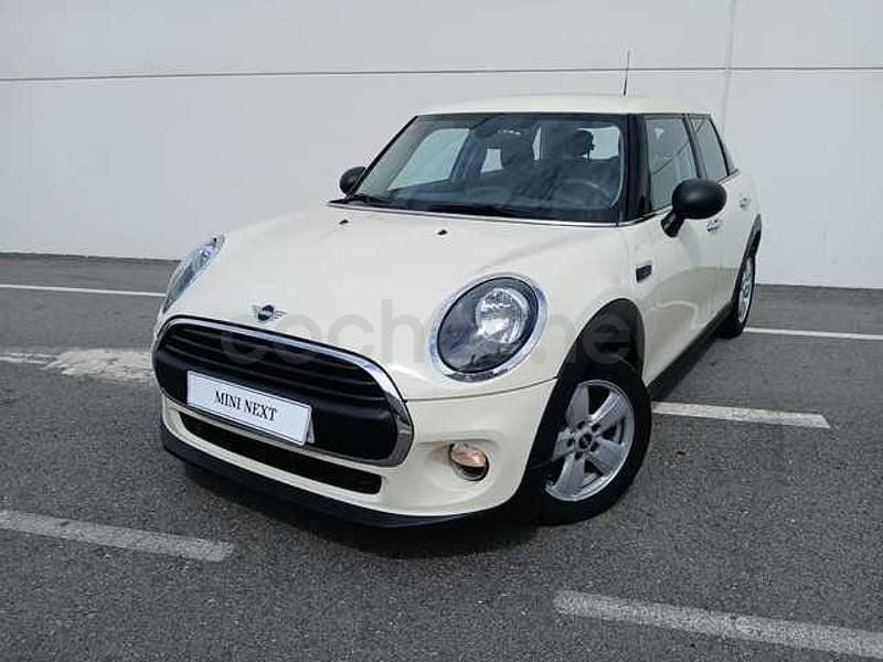 Usado Mini ONE 102 CV (75 kW) 2018 Blanco Utilitario