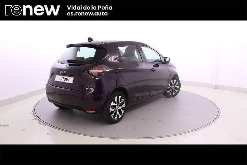 Usado Renault Zoe Evolution 80 kW (109 CV) 2022 Violeta Utilitario