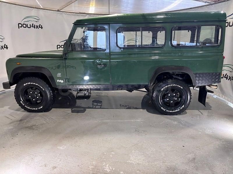 Usado Land Rover Defender 122 CV (89 kW) 1999 Verde SUV