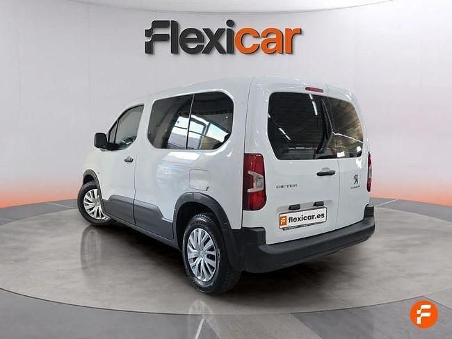 Usado Peugeot Rifter Active 100 CV (73 kW) 2021 Blanco Monovolumen
