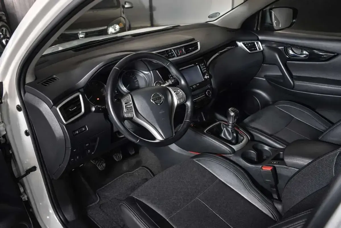 Usado Nissan Qashqai Tekna 110 CV (80 kW) 2016 Blanco SUV