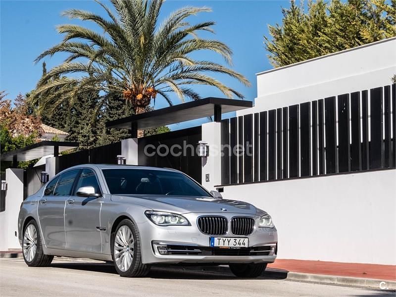 Usado BMW 740 320 CV (235 kW) 2015 Gris / plata Berlina