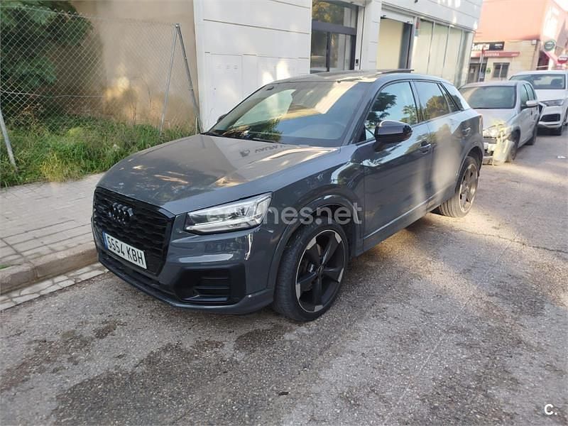 Usado Audi Q2 Design 150 CV (110 kW) 2017 Gris / plata SUV