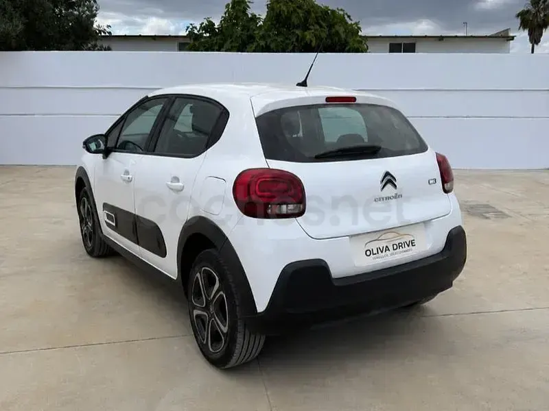 Usado Citroën C3 Feel 102 CV (75 kW) 2021 Blanco Utilitario