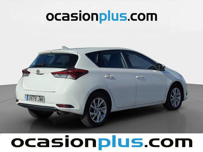 Usado Toyota Auris Active 116 CV (85 kW) 2016 Blanco Utilitario