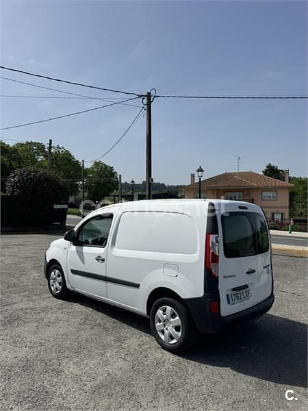Usado Renault Kangoo 90 CV (66 kW) 2013 Blanco Monovolumen