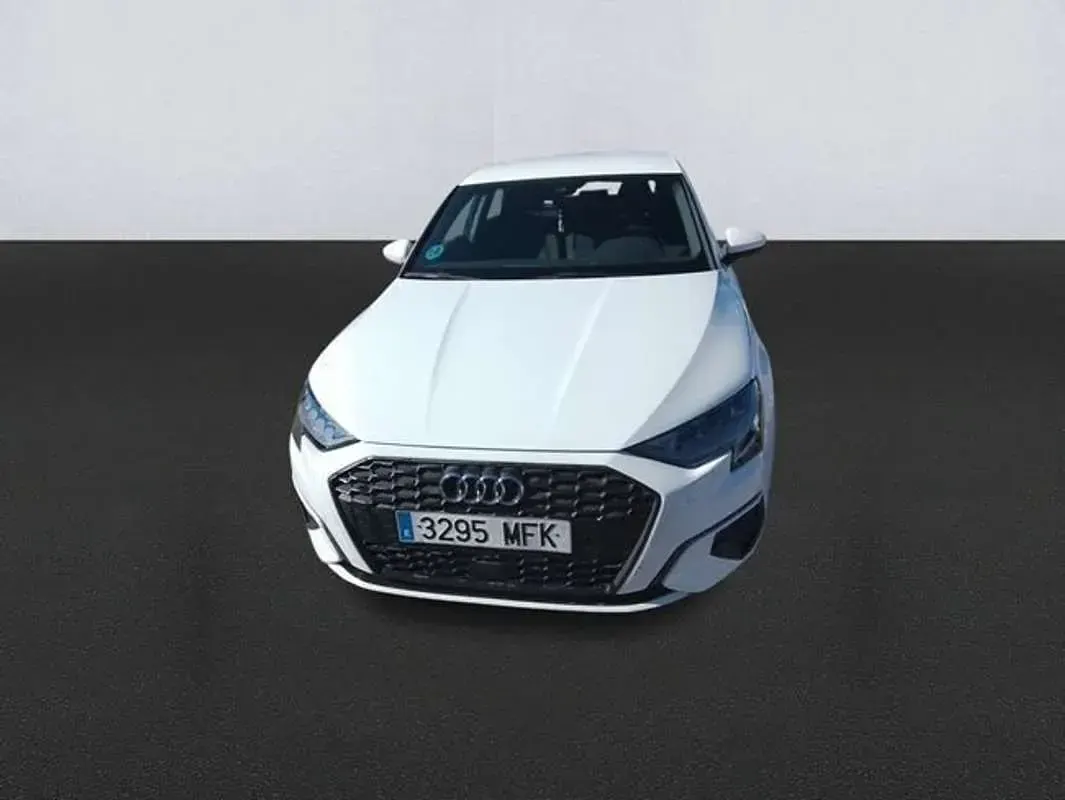 Usado Audi A3 Sportback Premium 116 CV (85 kW) 2023 Blanco Utilitario