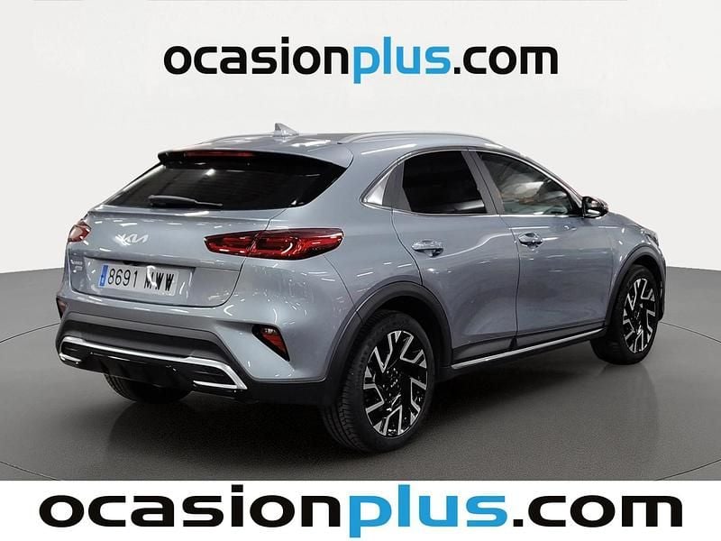 Usado Kia XCeed 140 CV (102 kW) 2024 Gris plata SUV