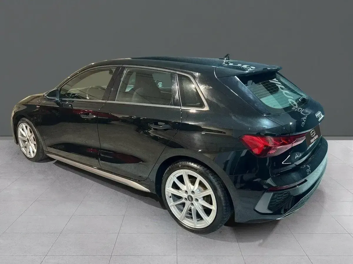 Usado Audi A3 S-Line 150 CV (110 kW) 2023 Negro Berlina