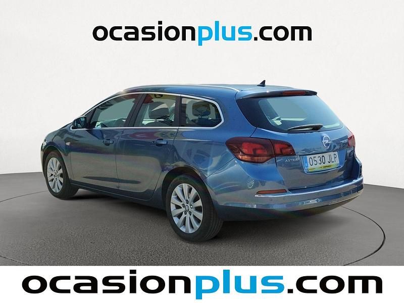 Usado Opel Astra Excellence 136 CV (100 kW) 2016 Azul Familiar