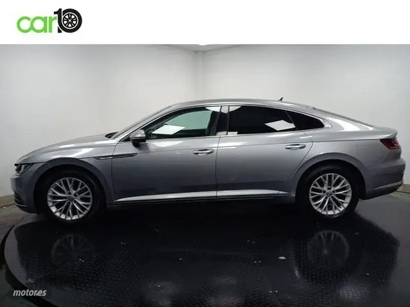 Usado VW Arteon 150 CV (110 kW) 2019 Gris Utilitario