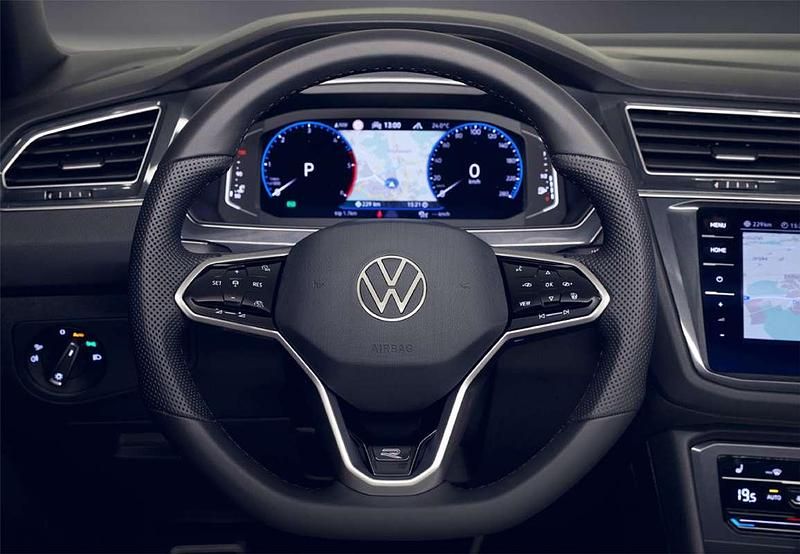 Azul Usado 2021 VW Tiguan R-line SUV | 29.390 € (Un poco caro) - Imagen 1/1