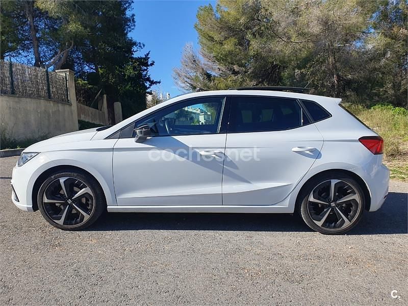 Usado Seat Ibiza FR 150 CV (110 kW) 2021 Blanco Berlina