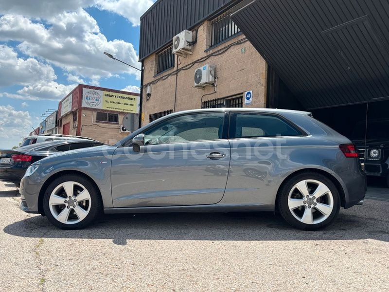 Usado Audi A3 S-Line 150 CV (110 kW) 2015 Gris / plata Berlina