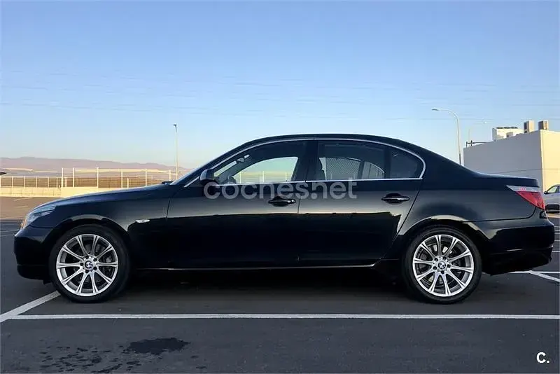 Usado BMW 530 Comfort Edition 231 CV (169 kW) 2007 Negro Berlina