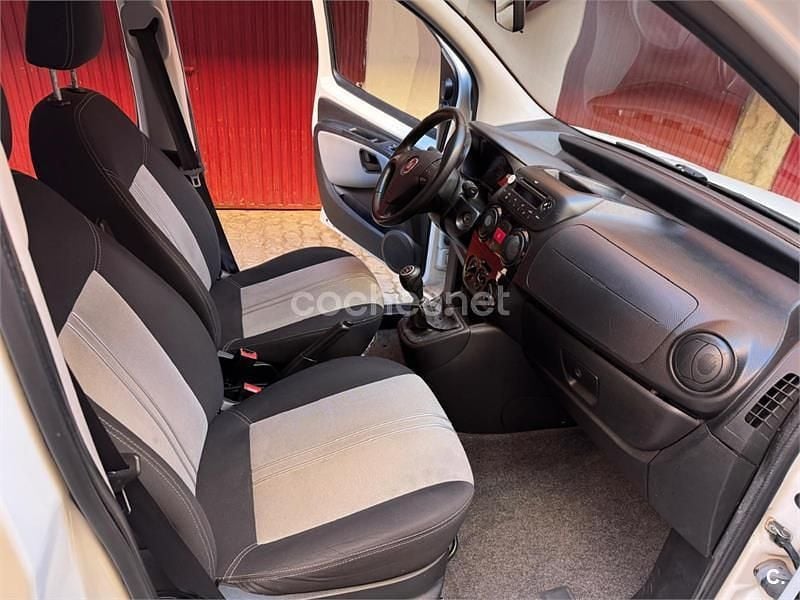 Usado Fiat Qubo Dynamic 95 CV (69 kW) 2015 Blanco Monovolumen