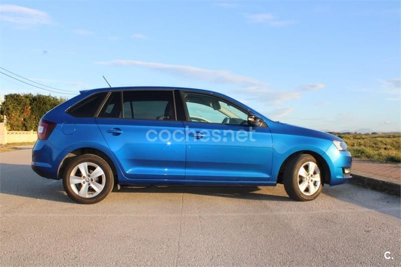 Usado Skoda Rapid Ambition 95 CV (69 kW) 2019 Azul Berlina