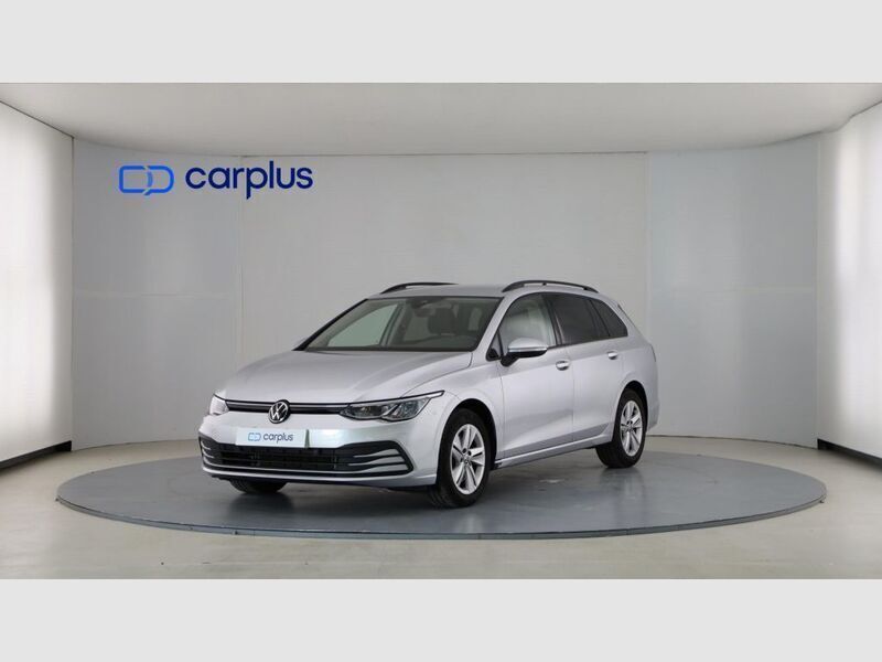 Plata réflex (metalizado) Usado 2022 VW Golf VIII Life Familiar | 24.490 € (Caro) - Imagen 1/4